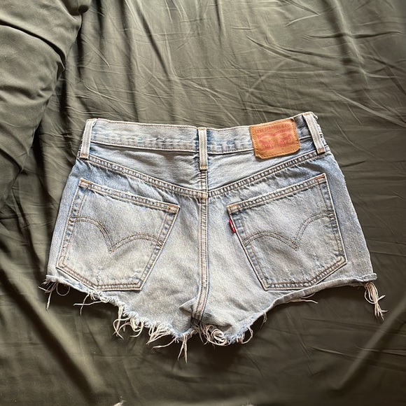 Levi 501 shorts w25 - Picture 1 of 6